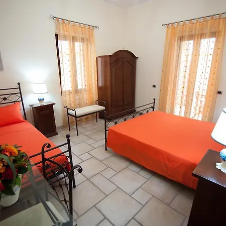 Anxa Bed & Breakfast 3*